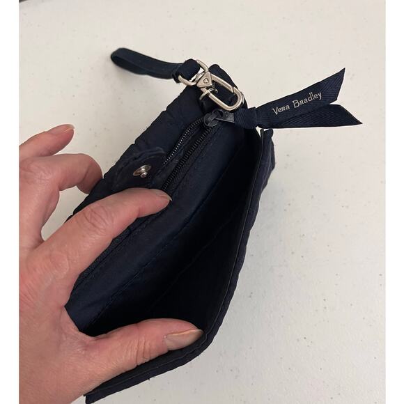 Vera Bradley Tech RFID Smartphone Wristlet Protection Classic Navy - Picture 5 of 10